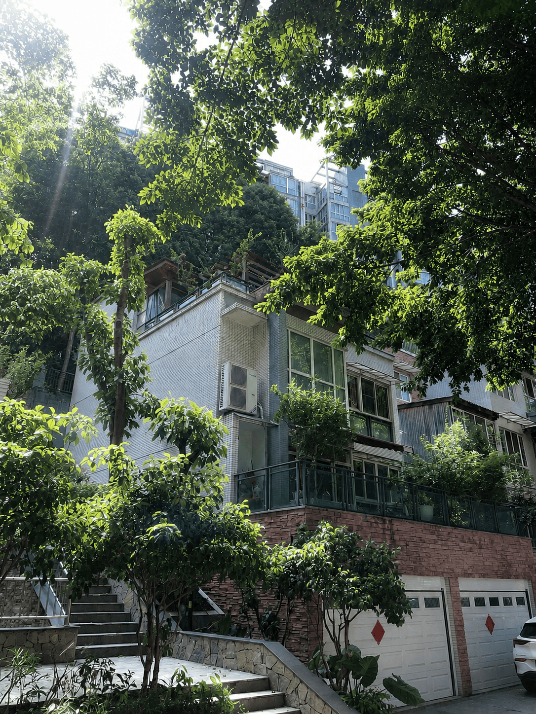 四平岛居岁月从容升级：小小岛老别墅加装蒂升悦行款电梯